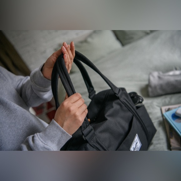 Herschel Strand Duffle Bag Sprout in Stonewash